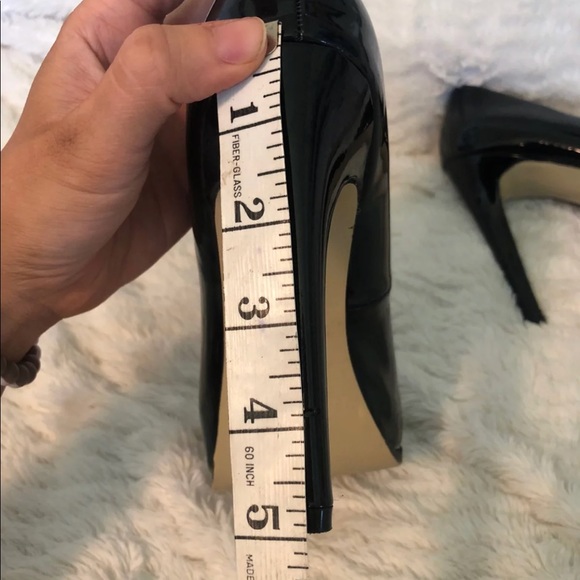 5-INCH CLOSED TOE PATENT BLACK LEATHER HEELS/PUMPS - Picture 7 of 7